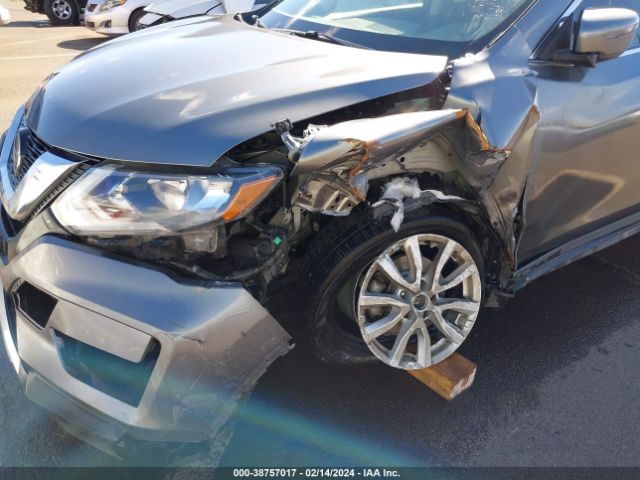 2018 NISSAN ROGUE JN8AT2MT4JW470725 Photo 5