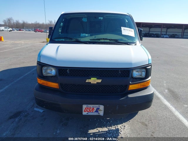 Chevrolet Express 2500 Work Van 2015 1GCWGFCF8F1278916 Image 12