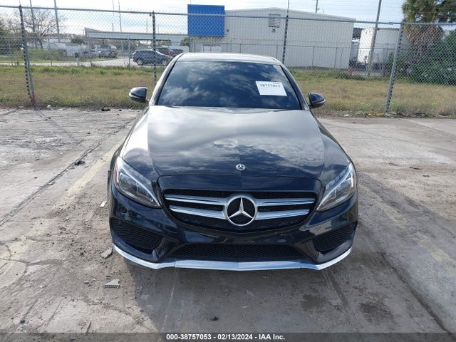 WDDWF4KB2JR414673 Mercedes-Benz C 300 4matic