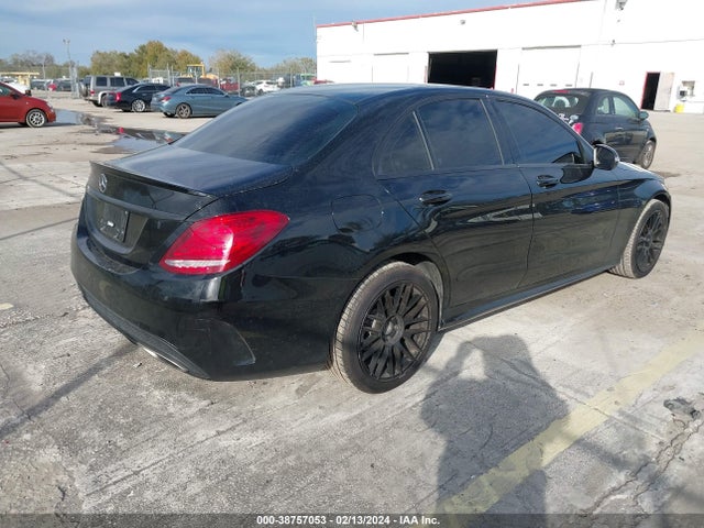 WDDWF4KB2JR414673 Mercedes-Benz C 300 4matic