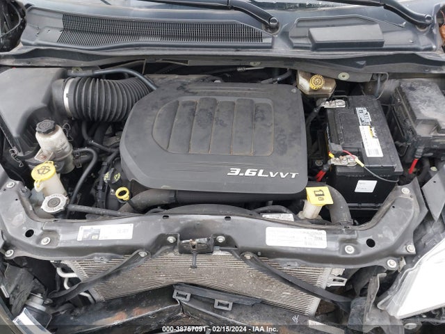 2C4RC1CG6ER372078 Chrysler Town & Country Touring-l