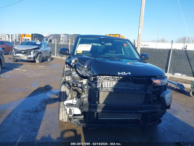 KIA SOUL LX 2022 KNDJ23AU4N7184083 Image 13
