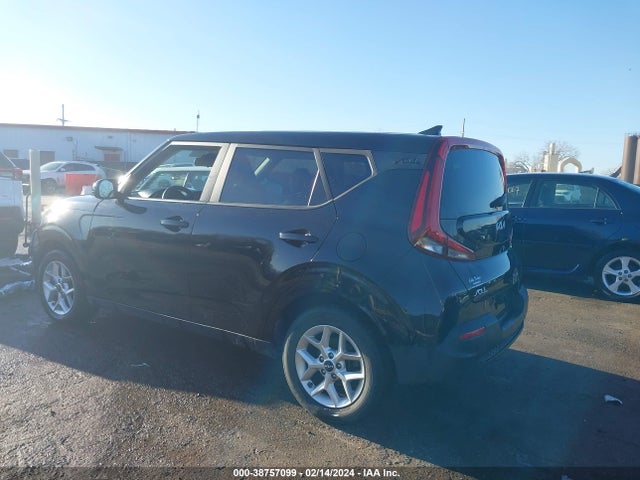KIA SOUL LX 2022 KNDJ23AU4N7184083 Image 3