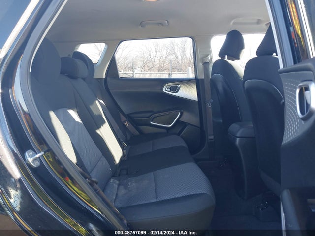 KIA SOUL LX 2022 KNDJ23AU4N7184083 Image 8