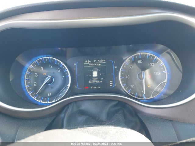 Chrysler PACIFICA L 2018 2C4RC1AG0JR121957 Image 7