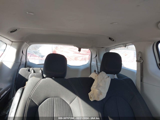 Chrysler PACIFICA L 2018 2C4RC1AG0JR121957 Image 8