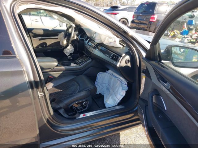 2016 AUDI S8 WUAJ5AFD1GN901089 Photo 4