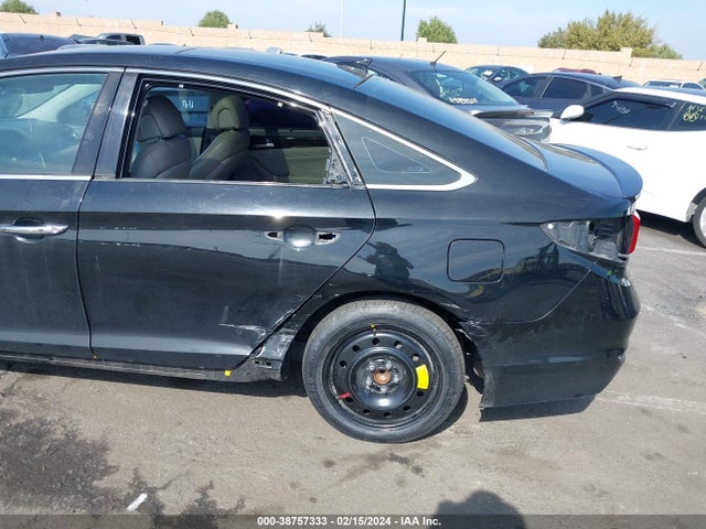 Hyundai Sonata Limited 2016 5NPE34AF2GH402719 Image 6