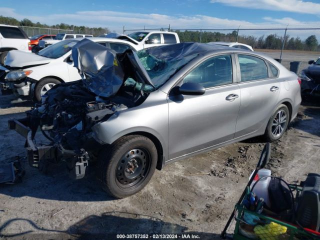 3KPF24AD3NE456957 KIA Forte Lxs