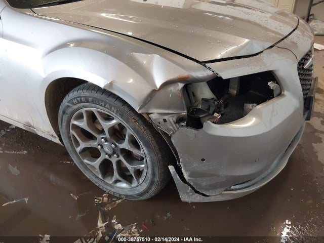 Chrysler 300 300s Awd 2018 2C3CCAGG4JH300462 Image 17