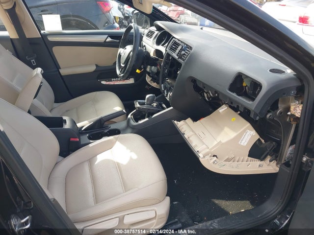 3VWDB7AJXHM407244 Volkswagen Jetta 1.4t Se