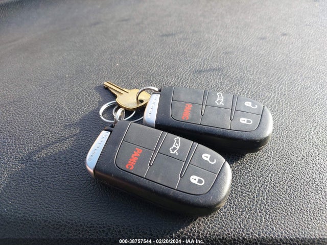 38757544 :رقم المزاد ، 2C3CDXAG4DH694946 vin ، 2013 Dodge Charger Police مزاد بيع