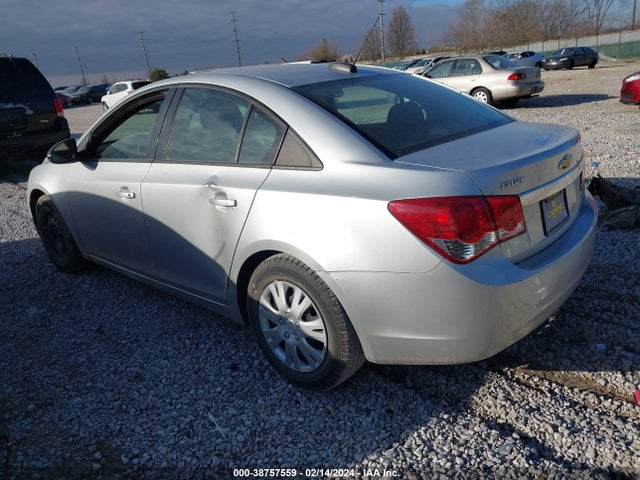 Chevrolet Cruze Ls Auto 2015 1G1PA5SH7F7182476 Image 3