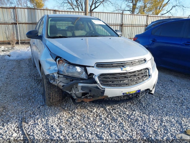 Chevrolet Cruze Ls Auto 2015 1G1PA5SH7F7182476 Image 6