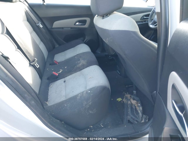Chevrolet Cruze Ls Auto 2015 1G1PA5SH7F7182476 Image 8
