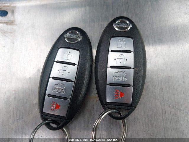 2014 NISSAN SENTRA SL VIN: 3N1AB7AP7EY260866