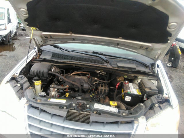 2010 CHRYSLER TOWN & COUNTRY NEW LX VIN: 2A4RR2D12AR399913