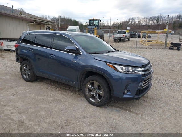 2017 5TDDGRFH8HS028846 main image