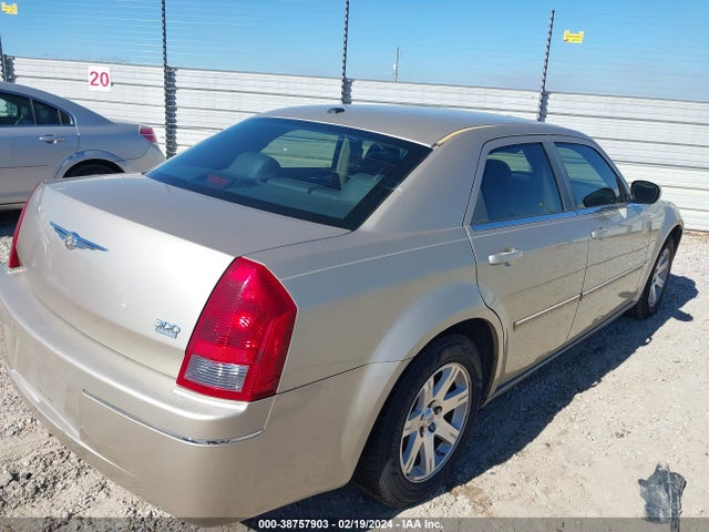 2006 CHRYSLER 300 TOURING VIN: 2C3KA53G86H358435
