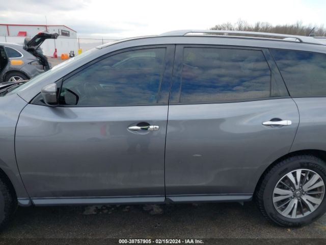 5N1DR2MN9HC677837 Nissan Pathfinder Sv