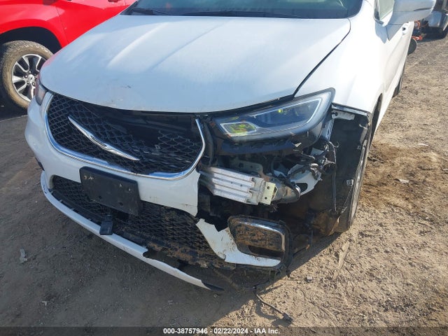 2C4RC1FG3NR158015 Chrysler Pacifica Touring