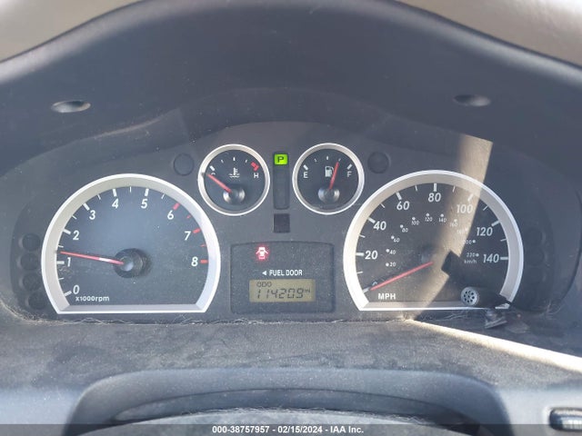 2005 HYUNDAI SANTA FE GLS/LX VIN: KM8SC73E15U983170