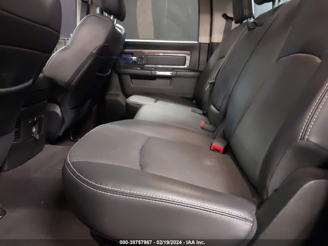 1C6RR7NT0HS774944 RAM 1500 Laramie  4x4 5'7 Box