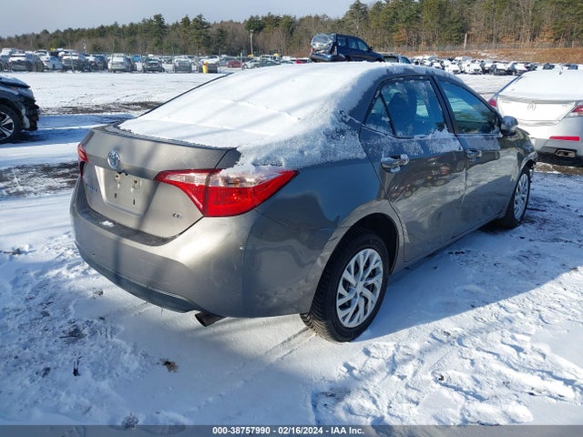 Toyota COROLLA LE 2017 2T1BURHE4HC810637 Image 4