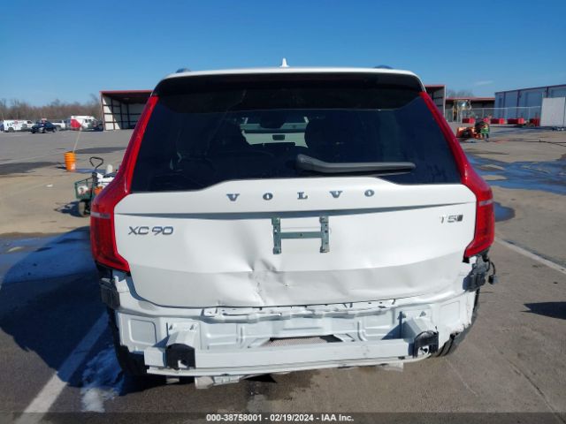 YV4102PK9N1857827 Volvo Xc90 T5 Momentum 7 Passenger