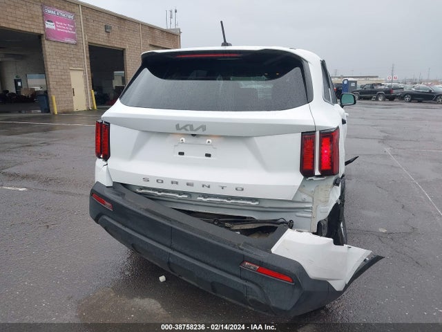 KIA SORENTO LX 2022 5XYRG4LC5NG080221 Image 16