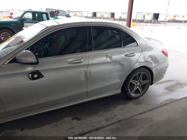 55SWF4JB3FU051632 Mercedes-Benz C 300 Luxury/sport