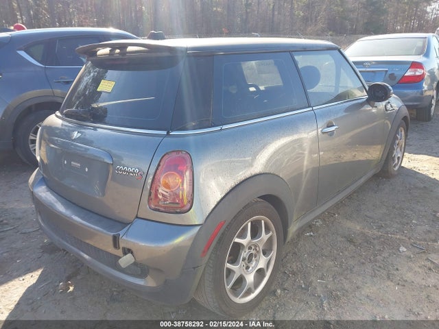 2007 MINI COOPER S WMWMF73547TL86007 Photo 3