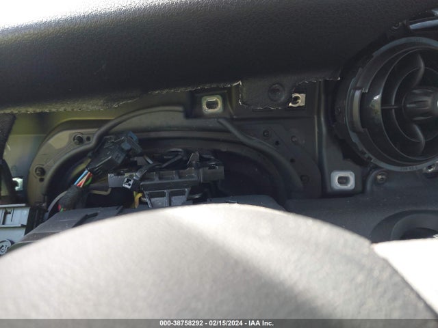 2007 MINI COOPER S WMWMF73547TL86007 Photo 6