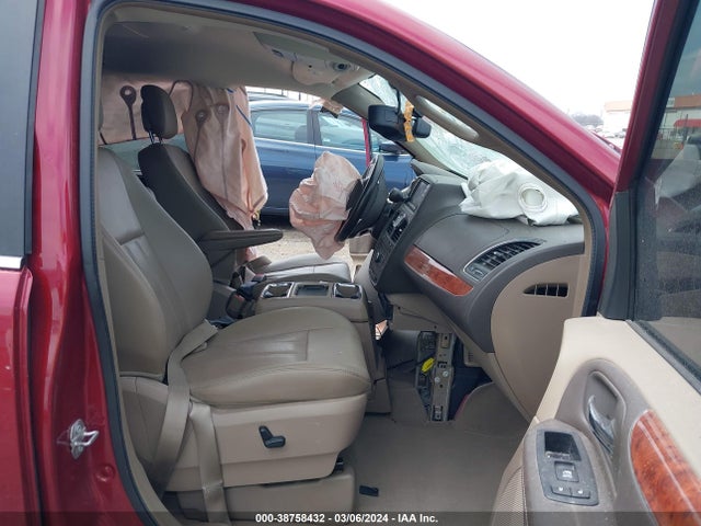 Продаж на аукціоні авто 2016 Chrysler Town & Country Touring-l, vin: 2C4RC1CG9GR305817, номер лоту: 38758432