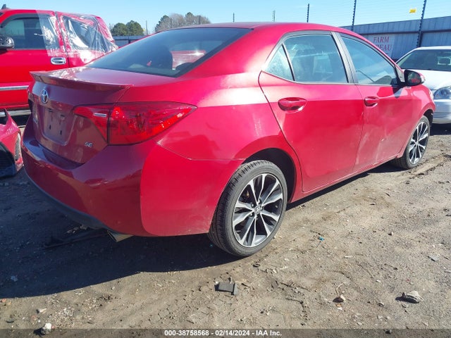 Toyota COROLLA SE 2018 5YFBURHE6JP831219 Image 4