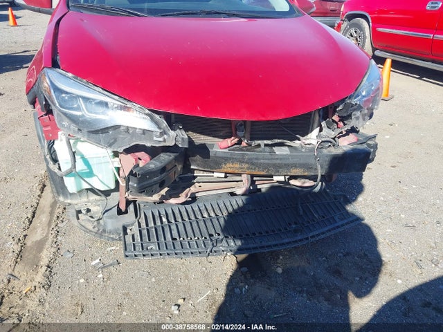 Toyota COROLLA SE 2018 5YFBURHE6JP831219 Image 6