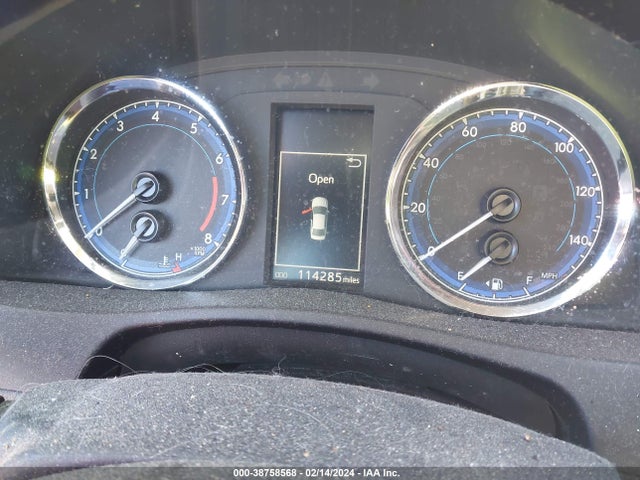 Toyota COROLLA SE 2018 5YFBURHE6JP831219 Image 7