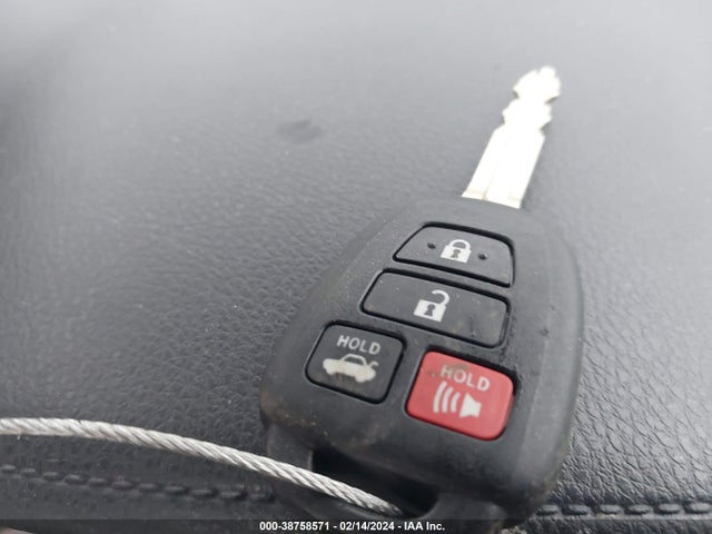 Toyota Corolla 2016 5YFBURHEXGP445881 Image 23
