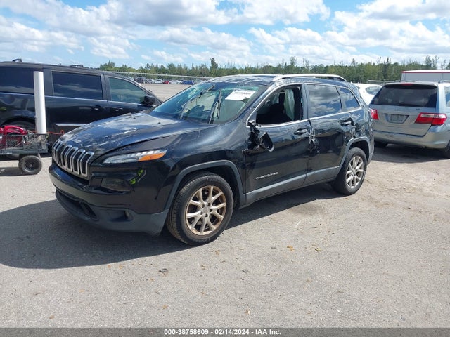 1C4PJLCB0HW539981 Jeep Cherokee Latitude Fwd