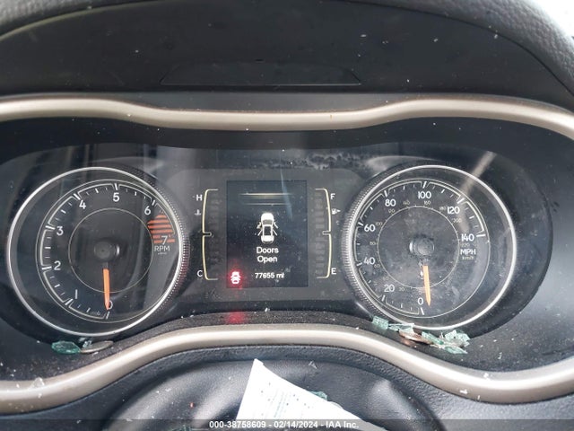 1C4PJLCB0HW539981 Jeep Cherokee Latitude Fwd
