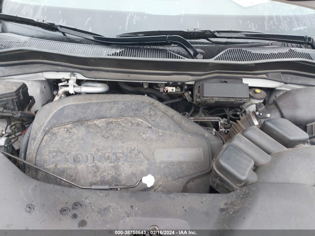 Honda Pilot Touring 2016 5FNYF5H93GB031546 Image 10