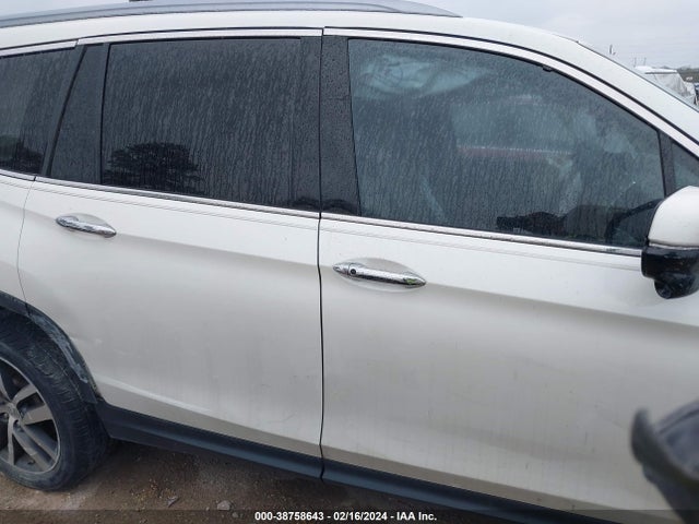 Honda Pilot Touring 2016 5FNYF5H93GB031546 Image 13