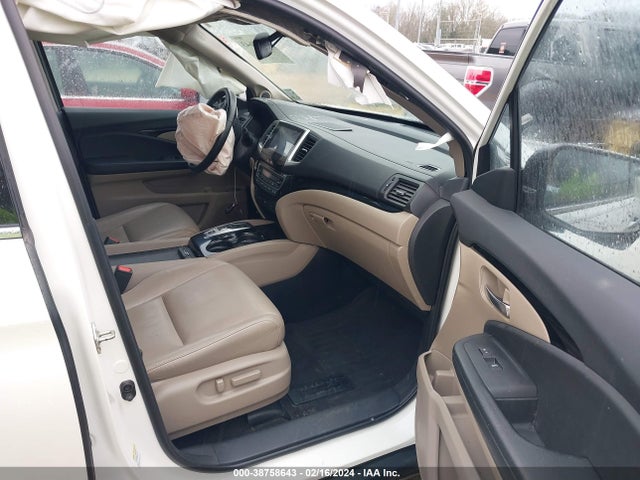 Honda Pilot Touring 2016 5FNYF5H93GB031546 Image 5