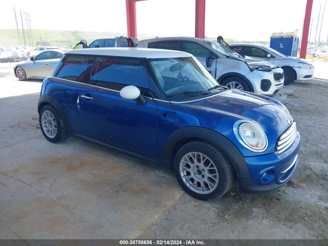 2012 MINI COOPER WMWSU3C5XCT368837 Photo 0