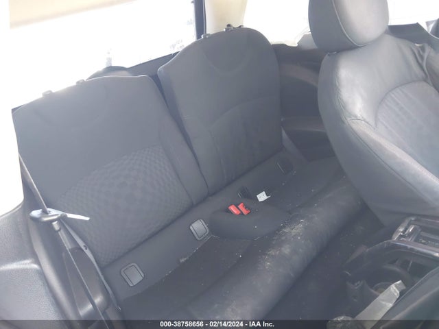 2012 MINI COOPER WMWSU3C5XCT368837 Photo 7