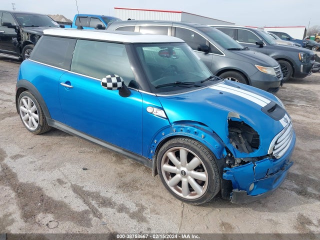 2009 MINI COOPER S WMWMF73569TW81242 Photo 0