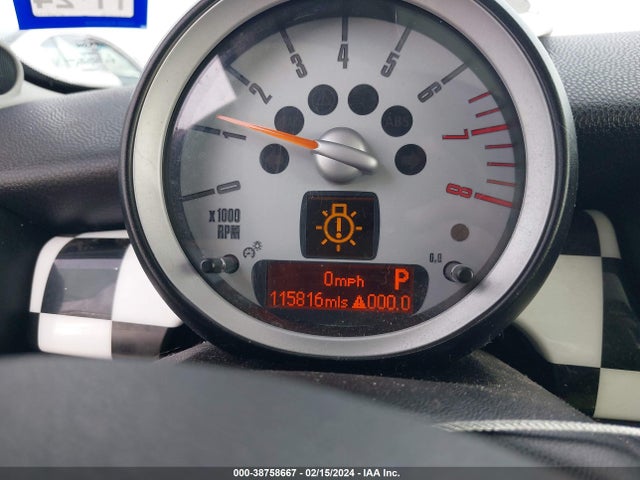 2009 MINI COOPER S WMWMF73569TW81242 Photo 6