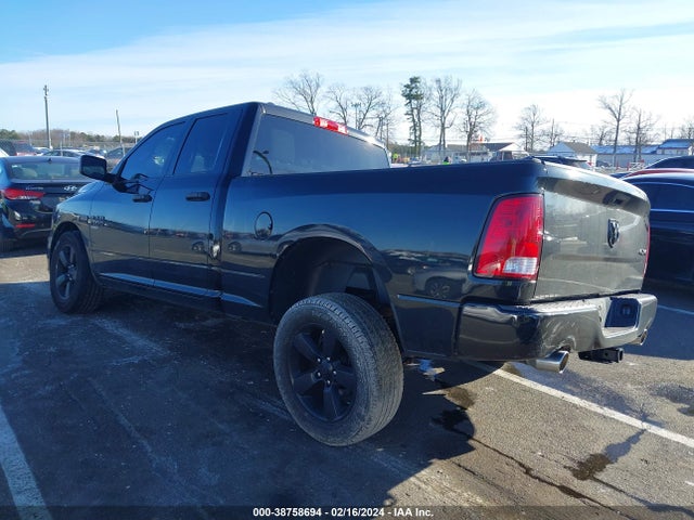 RAM 1500 Classic Express Quad Cab 4x4 6'4 Box 2019 1C6RR7FT0KS508832 Image 3