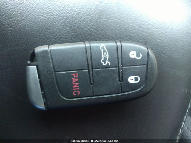 2C3CDXHG0JH238461 Dodge Charger Sxt Plus Rwd