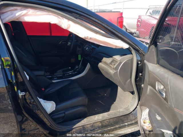1HGCR2F17HA068110 Honda Accord Sport Se